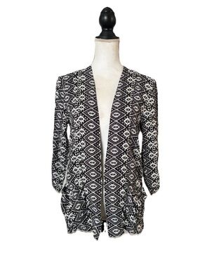 Hollister Black & White Geometric Open-Front Cardigan